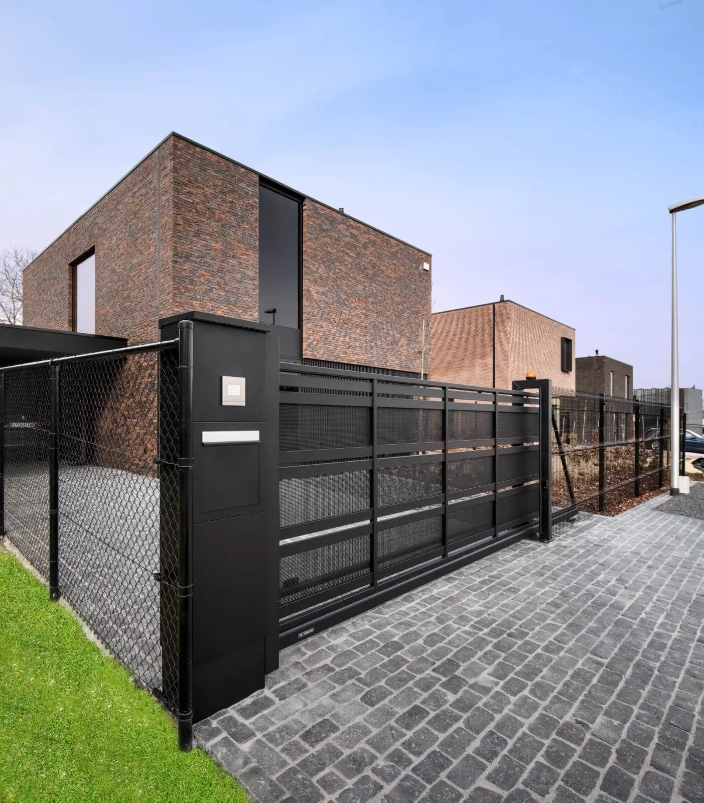 Multibox Negru