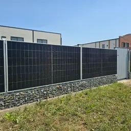 Gard din panouri fotovoltaice