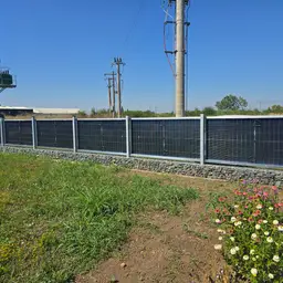 Gard din panouri fotovoltaice