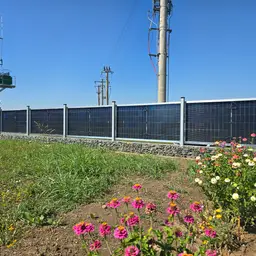 Gard din panouri fotovoltaice