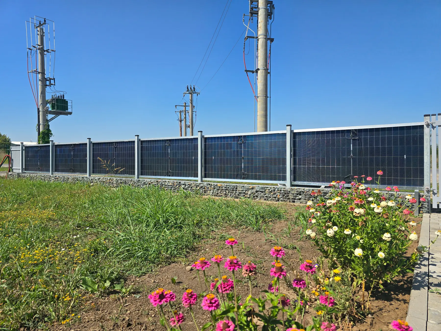 Gard din panouri fotovoltaice