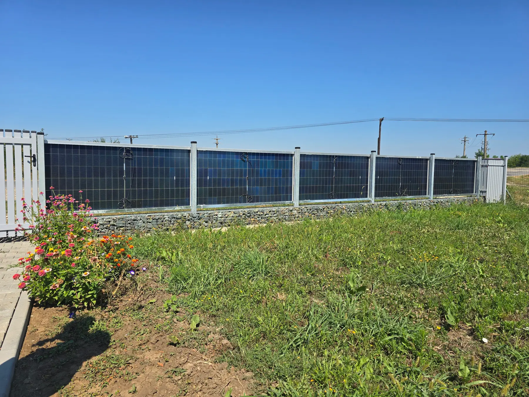 Gard din panouri fotovoltaice