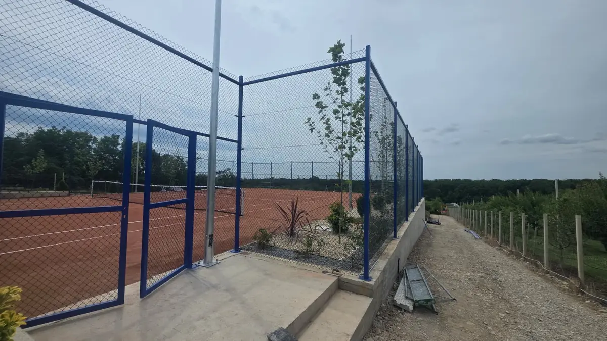 Gard Teren Tenis cu Plasa Impletita