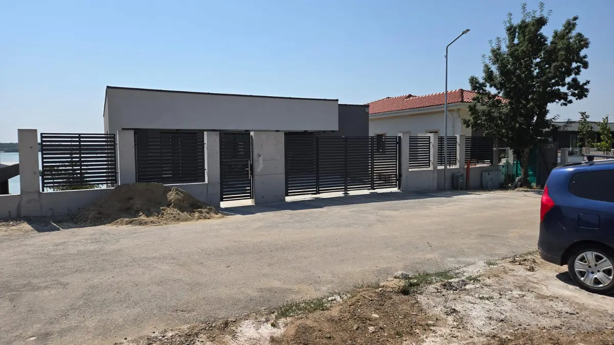 Gard modern pantelimon