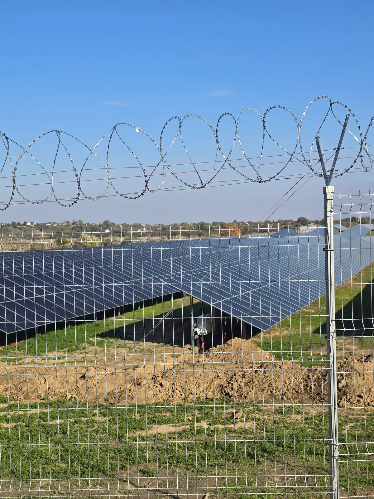 Gard bordurat zincat parc fotovoltaic waldevar