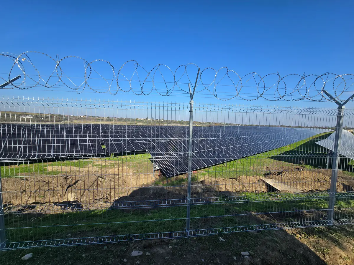 Gard bordurat zincat parc fotovoltaic waldevar