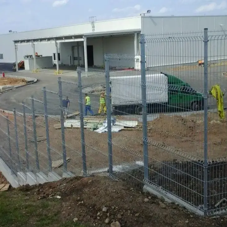 Gard cu stalp rectangular zincat